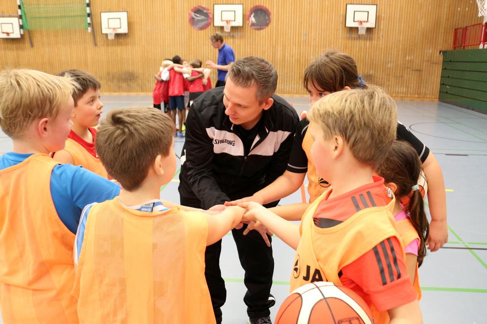 Coach mit Kids